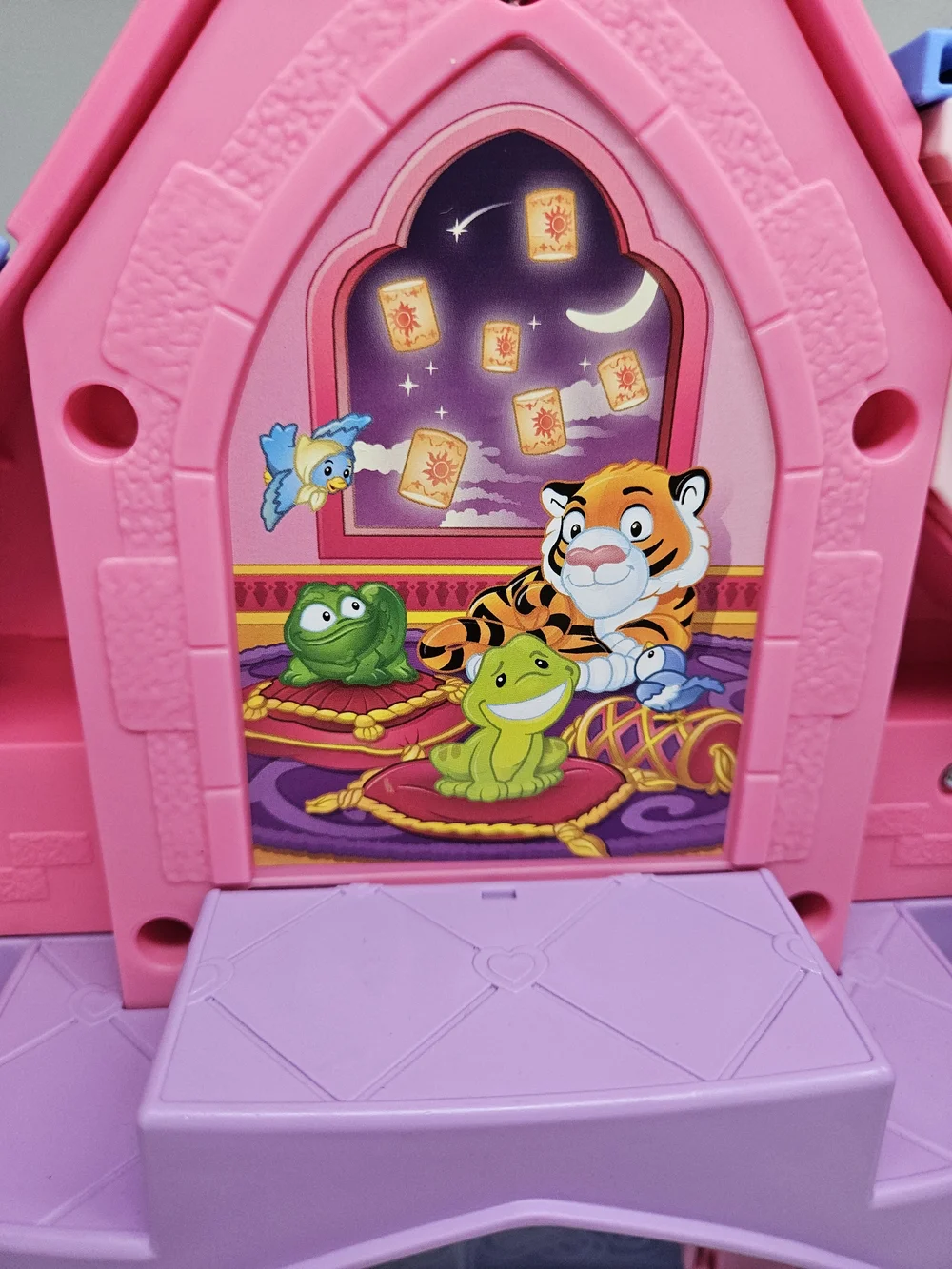 Little People Disney Princess Magical Lights & Dancing Castle Fisher-Price